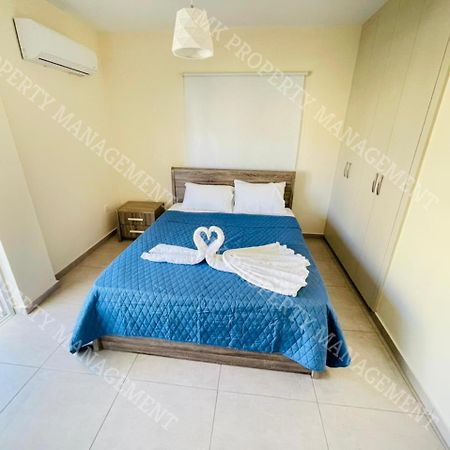 לרנקה Milos City Center Apts No.34 מראה חיצוני תמונה