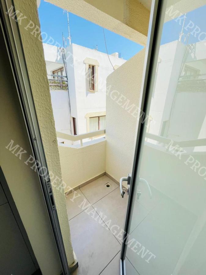 לרנקה Milos City Center Apts No.34 מראה חיצוני תמונה
