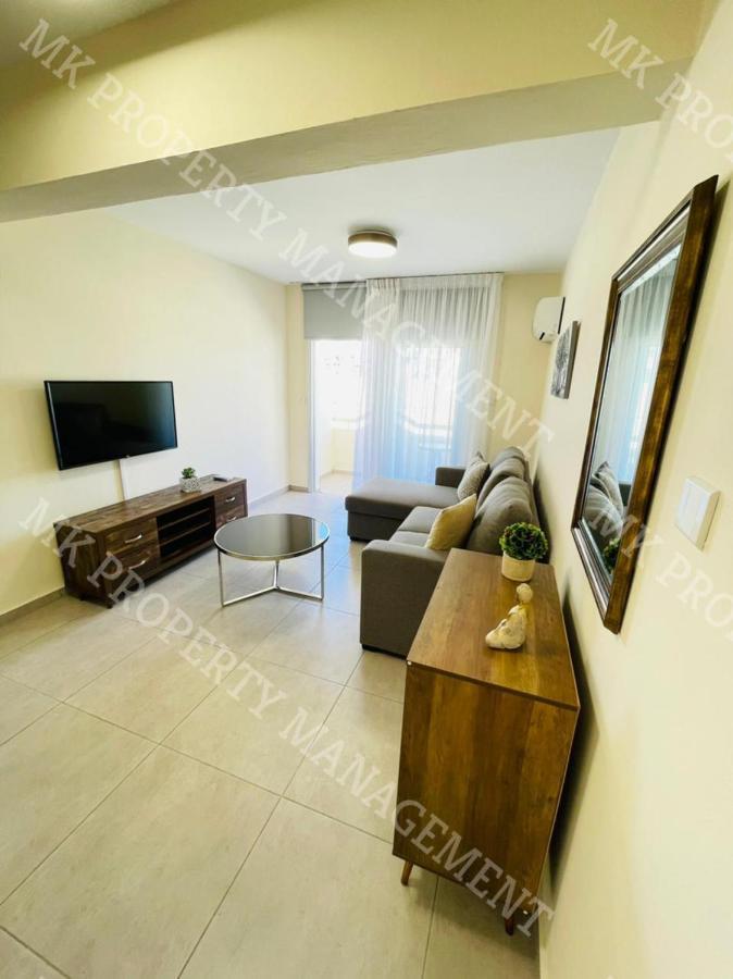 לרנקה Milos City Center Apts No.34 מראה חיצוני תמונה