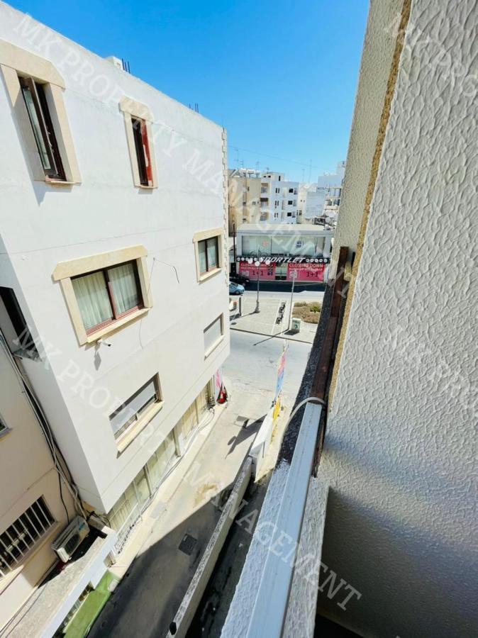 לרנקה Milos City Center Apts No.34 מראה חיצוני תמונה