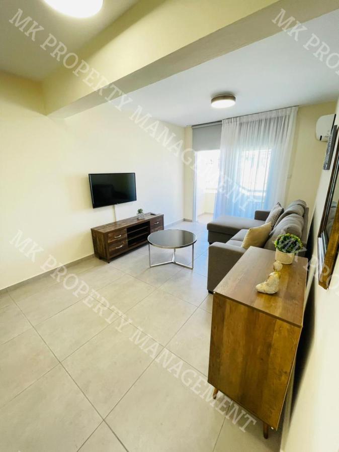 לרנקה Milos City Center Apts No.34 מראה חיצוני תמונה